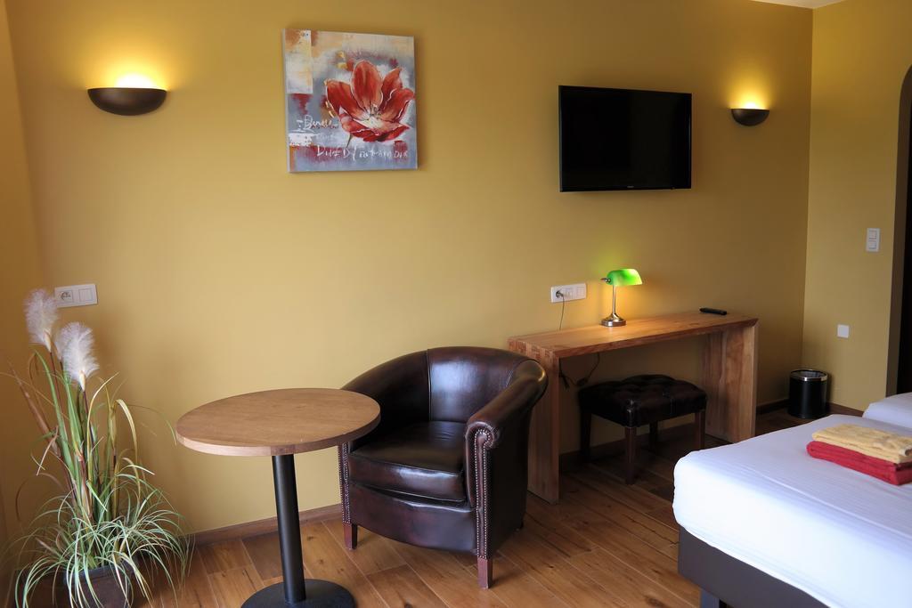 Country Lodge Hotel Moriaanshoofd 오우데나르데 객실 사진