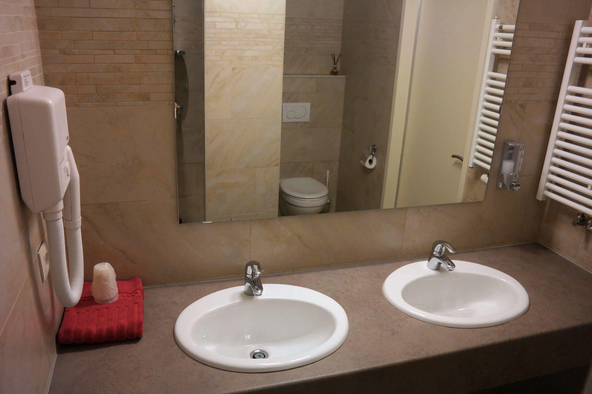 Country Lodge Hotel Moriaanshoofd 오우데나르데 외부 사진